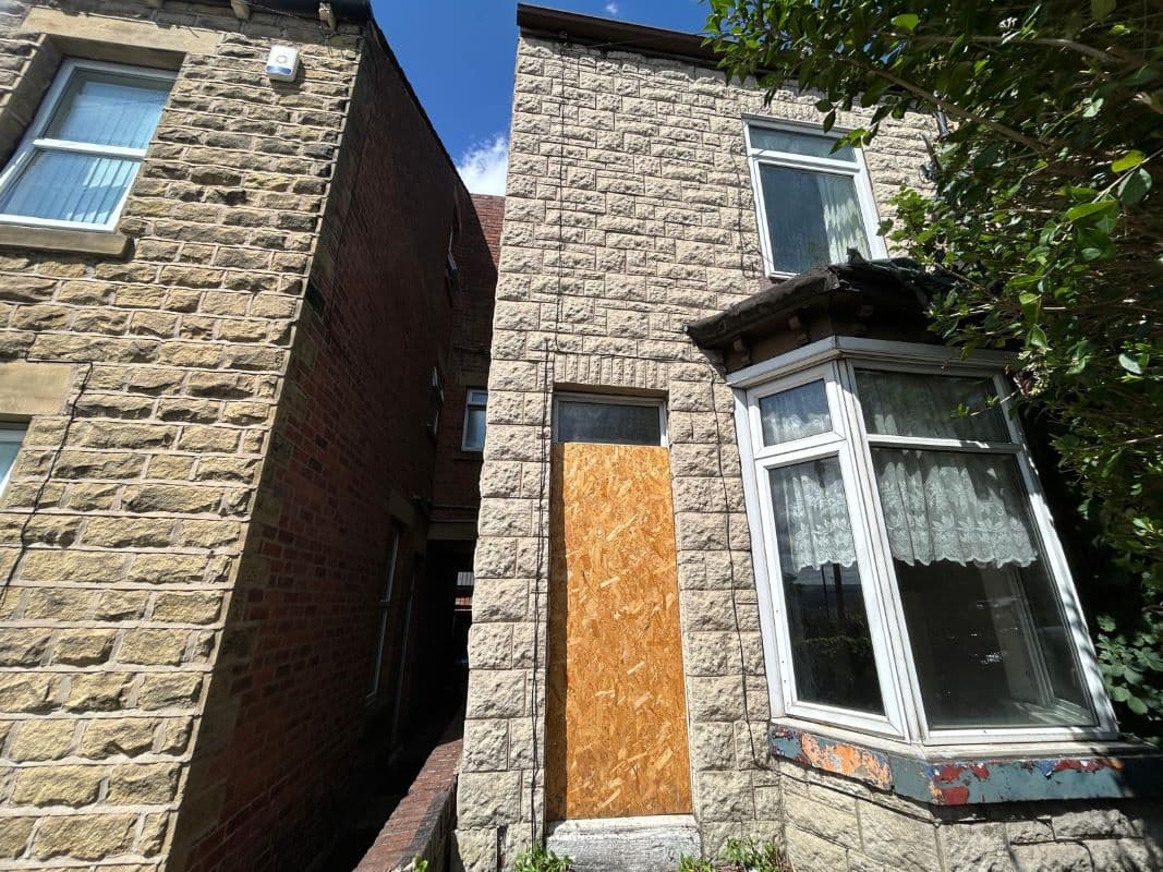 Vacant Three-Bedroom Terraced House