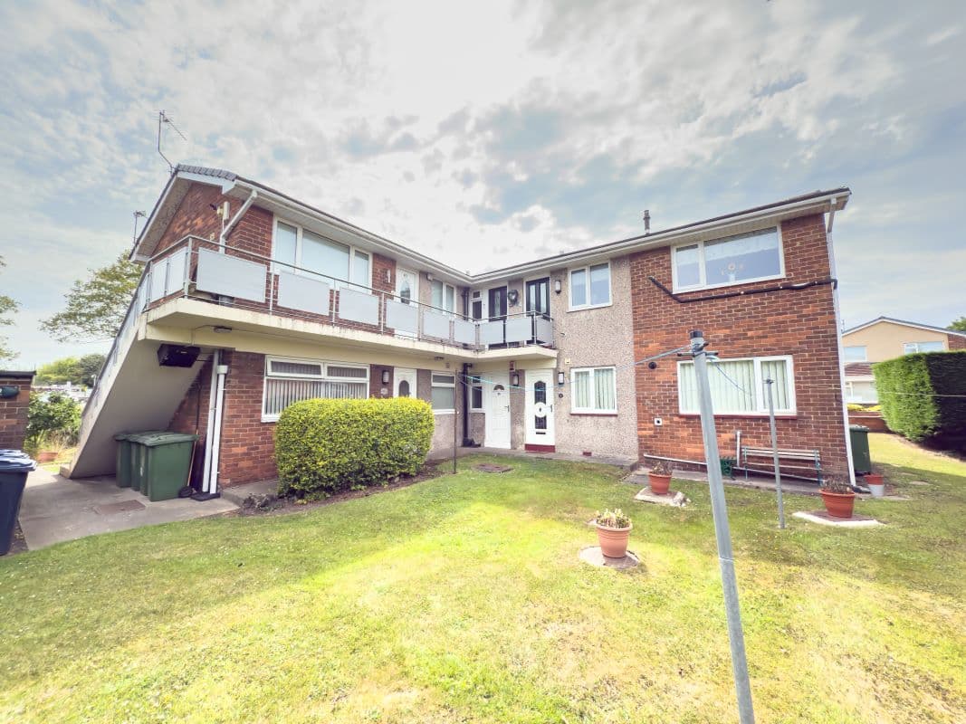 One Bed Apartment In Popular Location