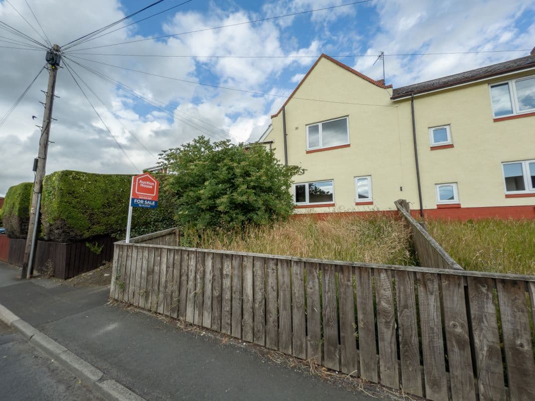 TWO BED END TERRACE IN CONSETT!