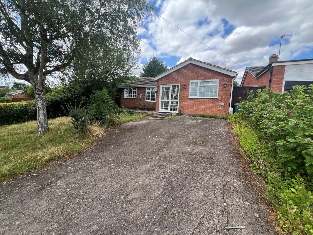 Detached bungalow in Need of Modernisation and remedial work.