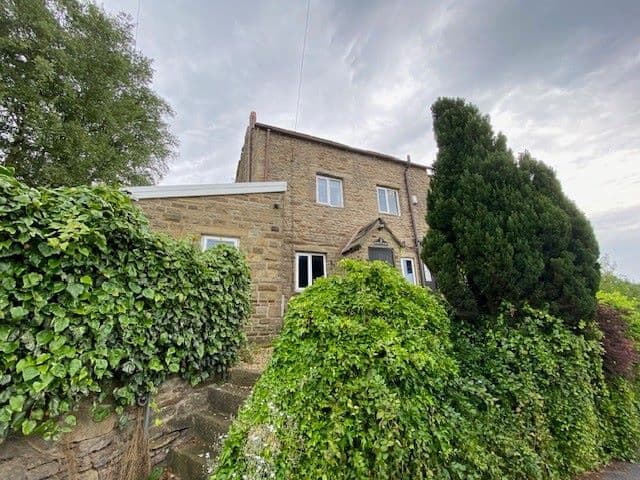 Vacant One Bedroom Detached Cottage