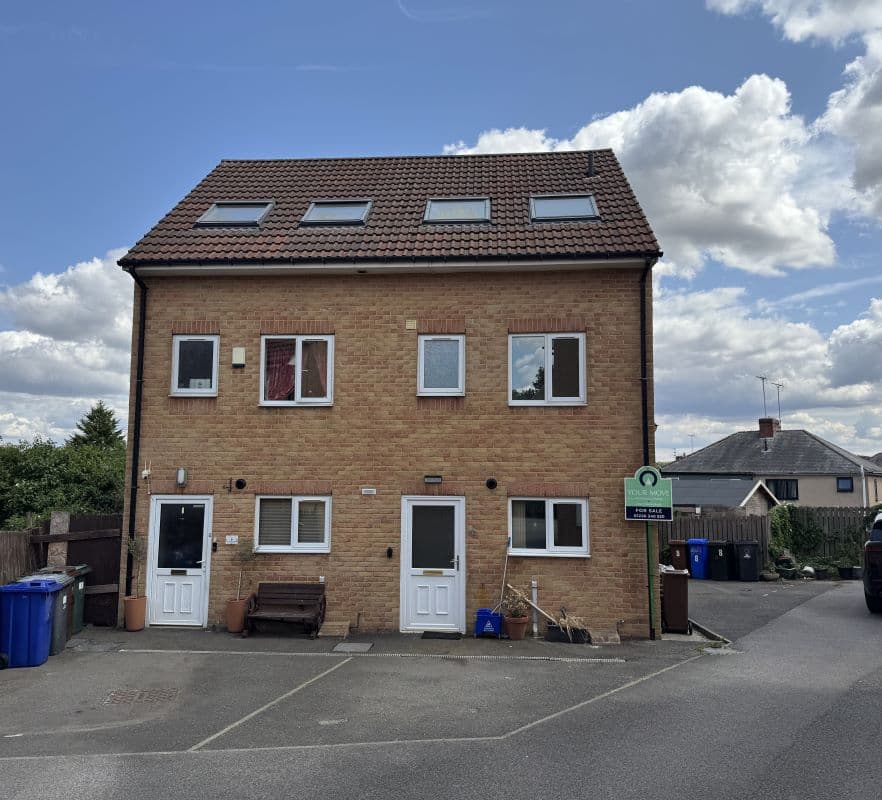Three Bed Semi With Two Bathrooms, Set Over Three Floors.