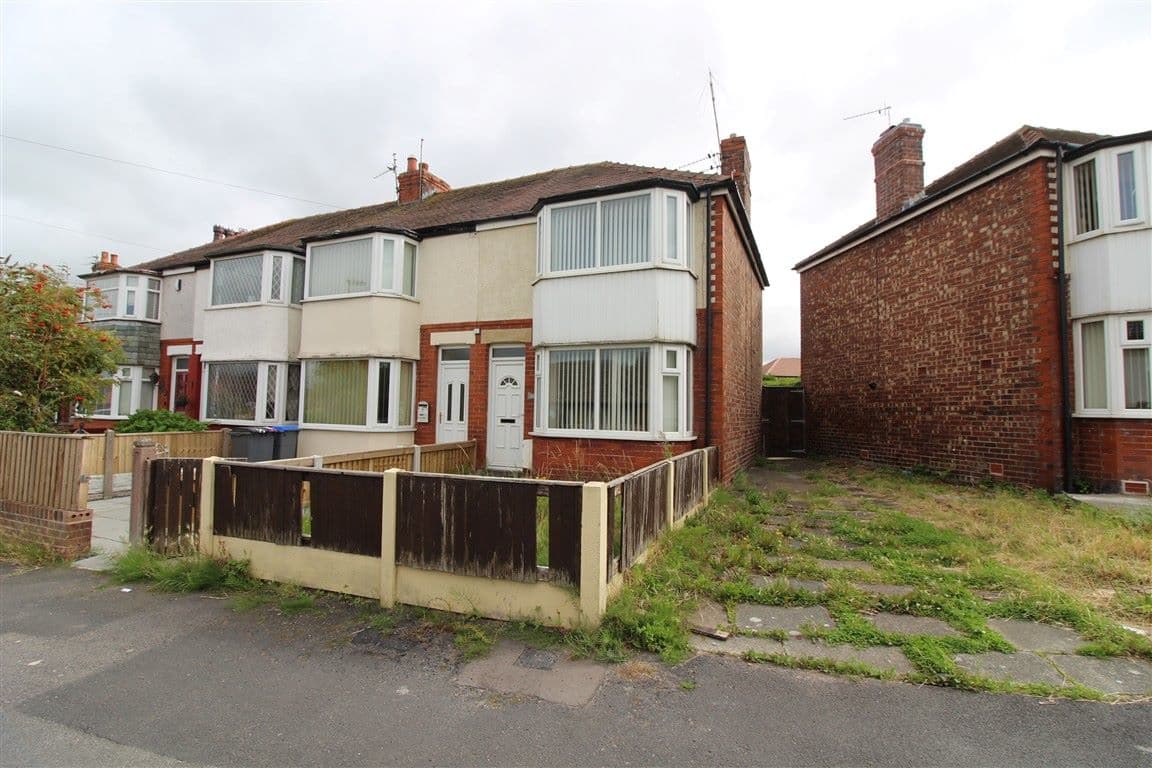 Vacant Two Bedroom End Terrace House