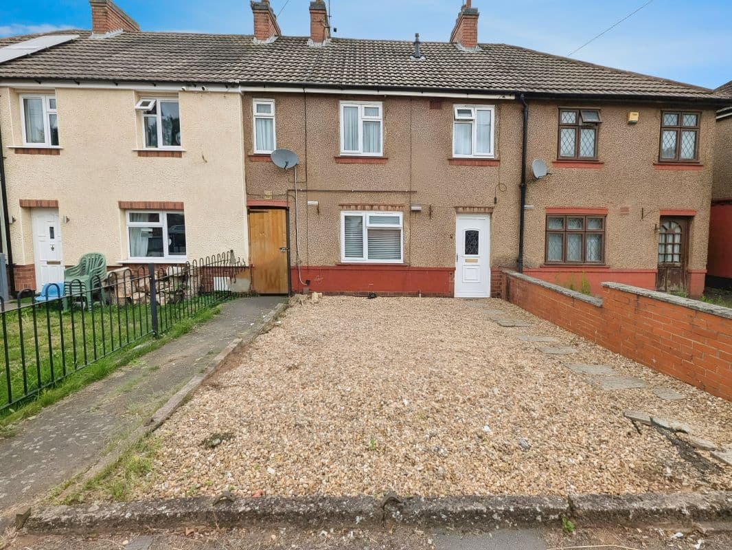 3 Bedroom Mid Terraced Property