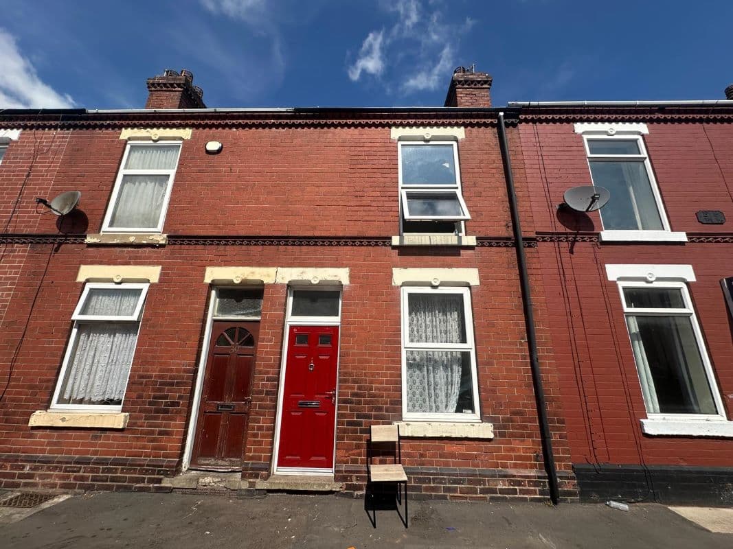 Mid Terrace House Requiring Improvement