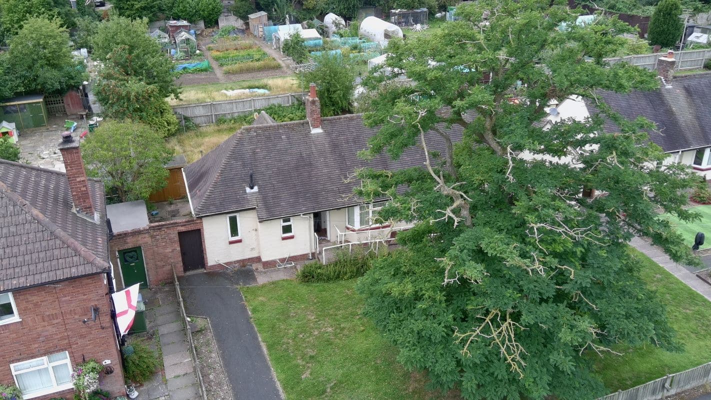 1 BED BUNGALOW FOR SALE BY AUCTION 8TH - 9TH SEPTEMBER
