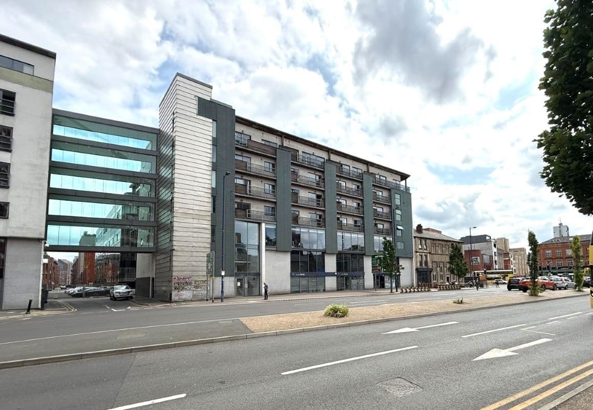 Apartment 401, 6 Oldham Road, Manchester, M4 5DB
