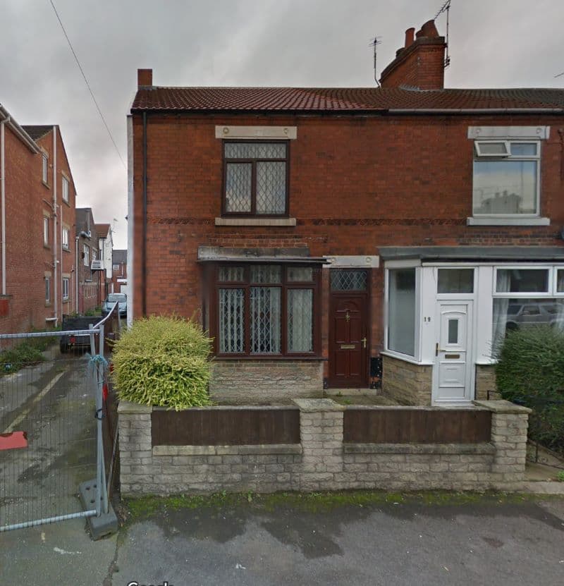 THREE BED END TERRACE IN DINNINGTON! CURRENTLY LET FOR £468pcm (£5616 annually)