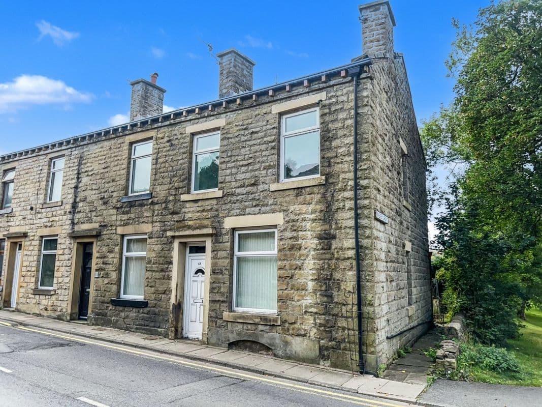 Two-Bedroom End of Terrace Property