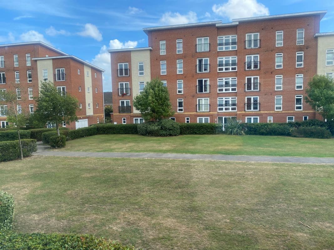 VACANT 2 BEDROOM MID FLOOR FLAT
