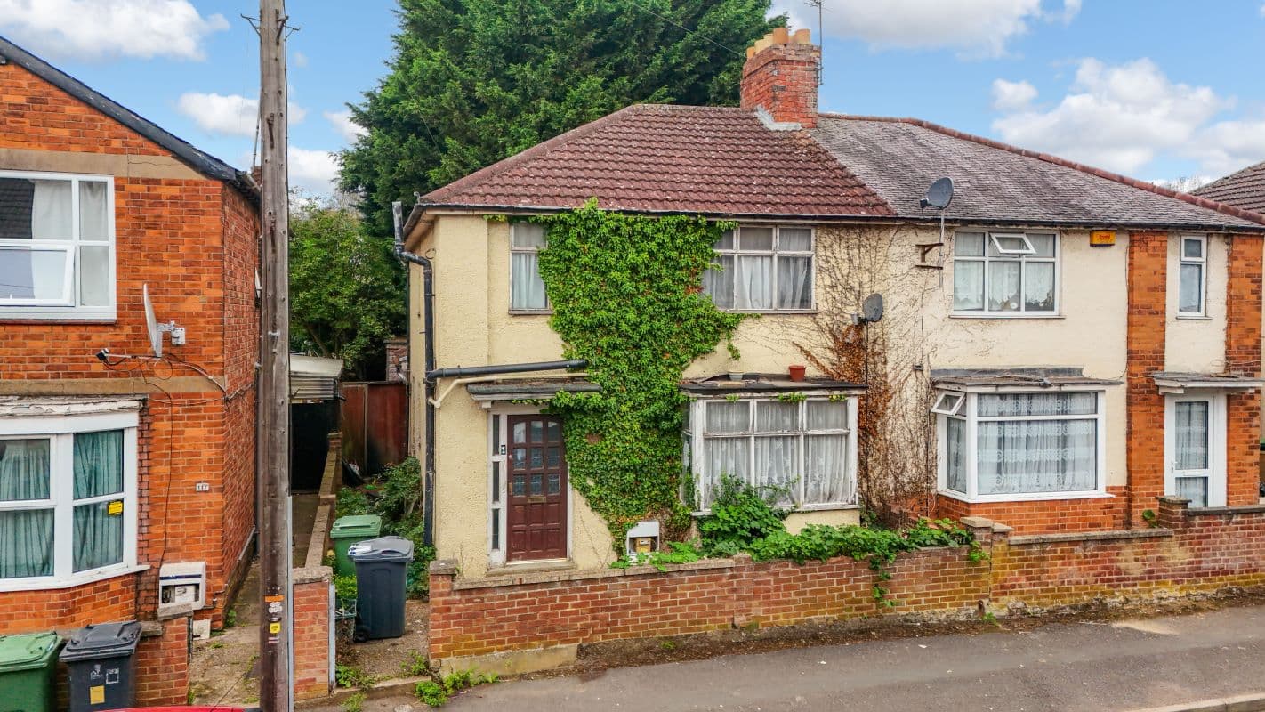 Three-Bedroom Semi-Detached Home in Wellingborough