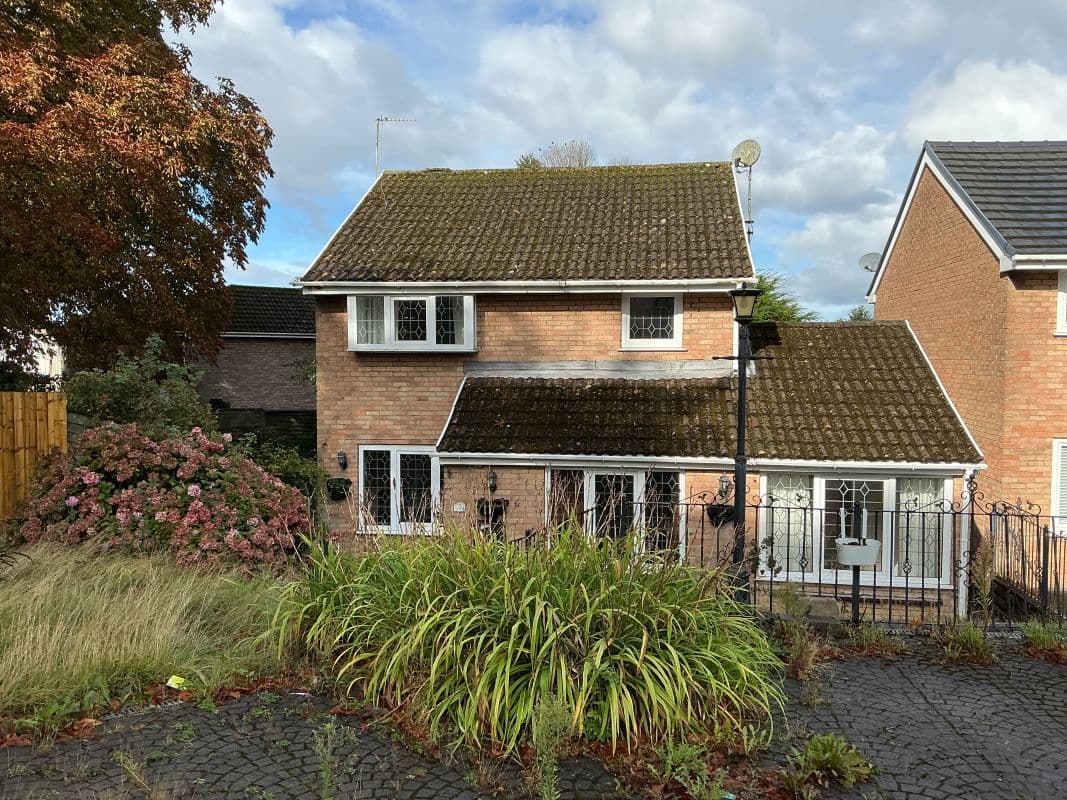 Detached House - Three Bedrooms