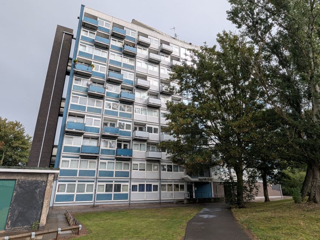 2 Bedroom Second Floor Duplex Flat with Balcony