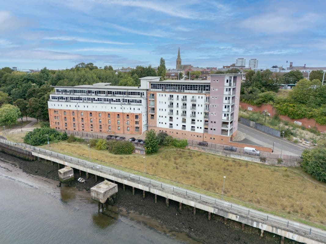 Investor Opportunity – 1-Bed Apartment with Tenant in Situ