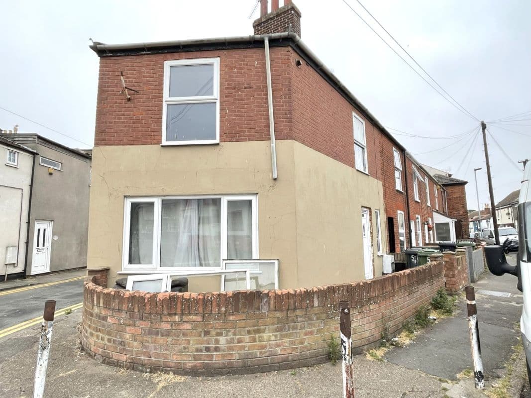 Two Bedroom End Terraced House