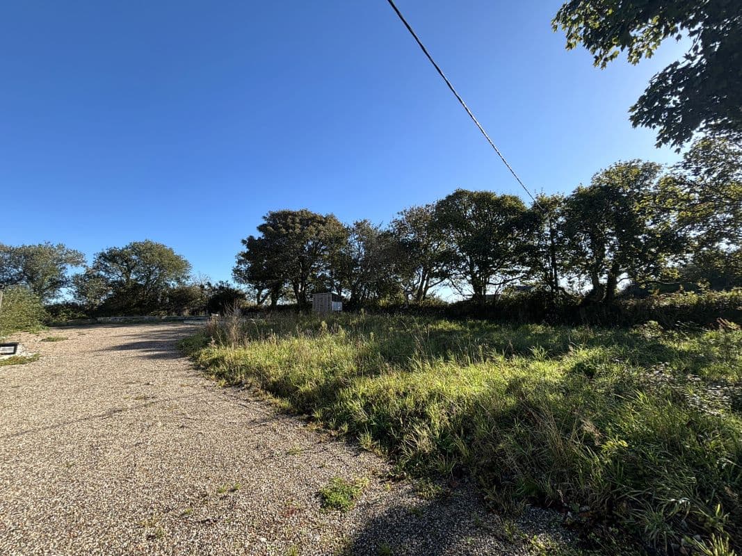 Freehold Parcel of Land with Planning Permission