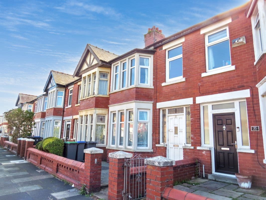 Freehold 3 Bedroom House