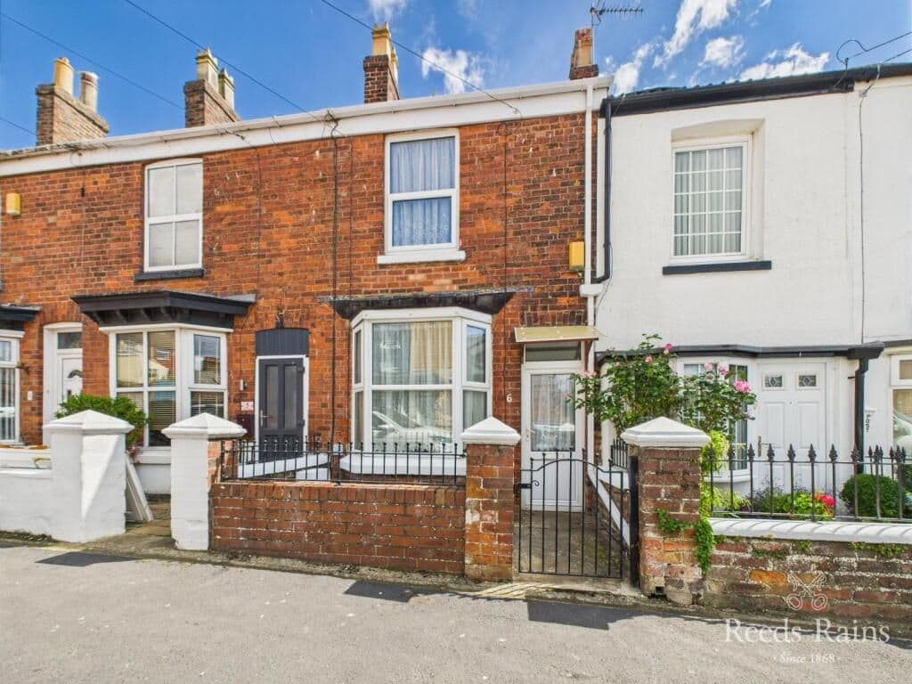 Three Bedroom Home by the Sea