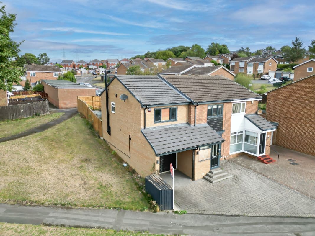 Four-Bed Semi with Garage – Full Renovation Project & Huge Potential!