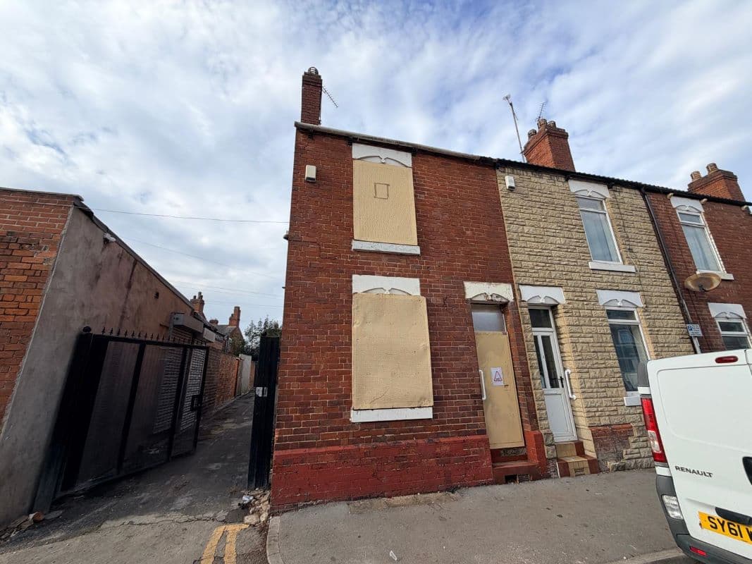 End of Terrace House in Need of Improvement