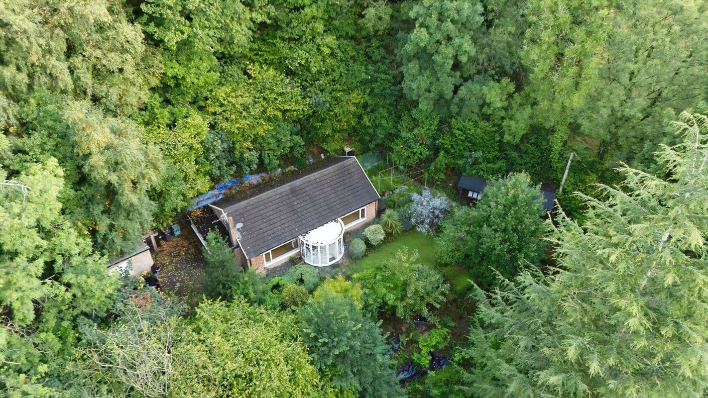 Charming Bungalow in Idyllic Location