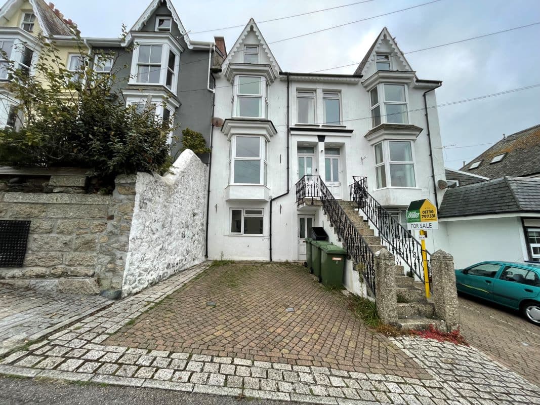 Two Bedroom Flat in St. Ives