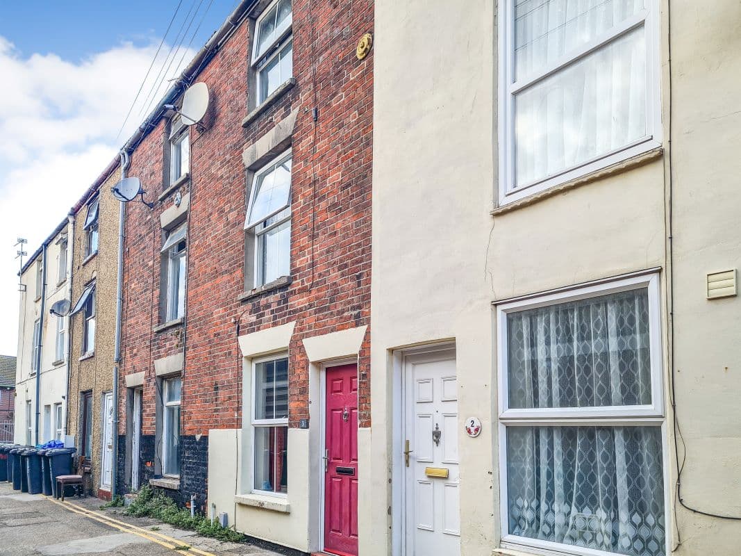 Vacant Three Storey, Three-Bedroom Terraced House