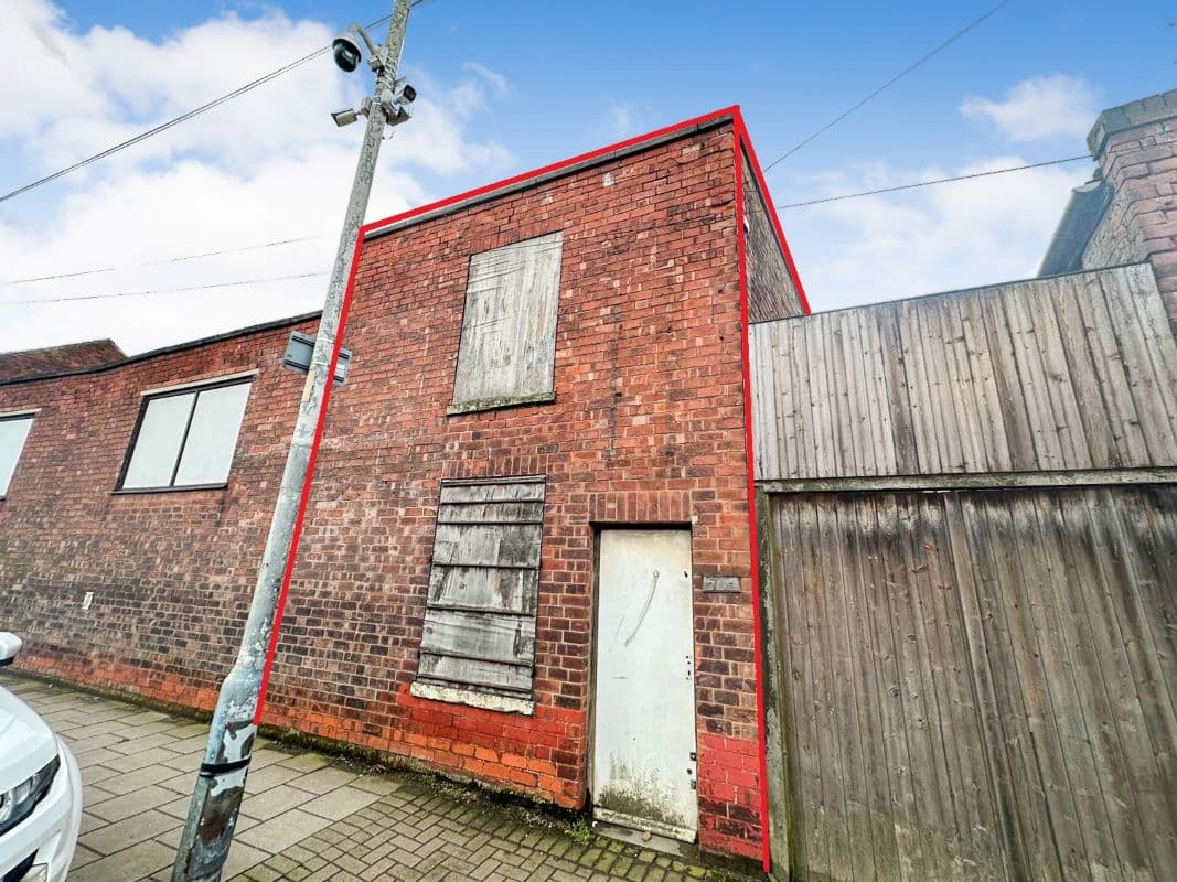 Freehold Storage Unit in Gainsborough