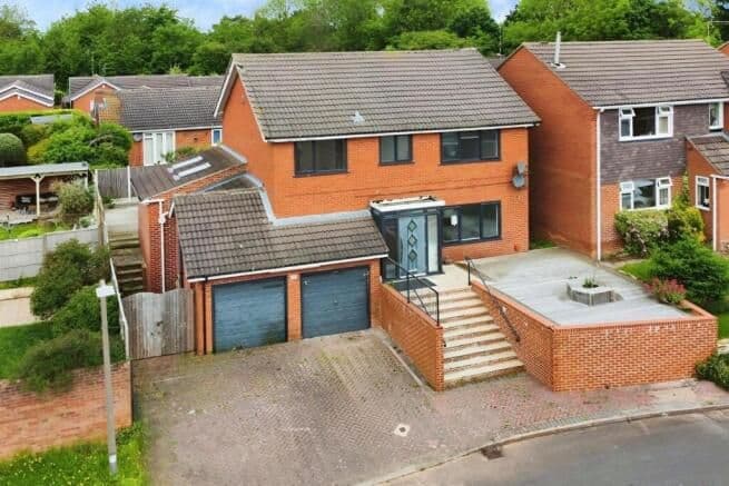 Spacious Four Bedroom Property