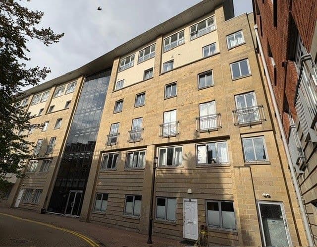 Spacious Two Bedroom Purpose Built Second Floor Apartment in Sought After Location