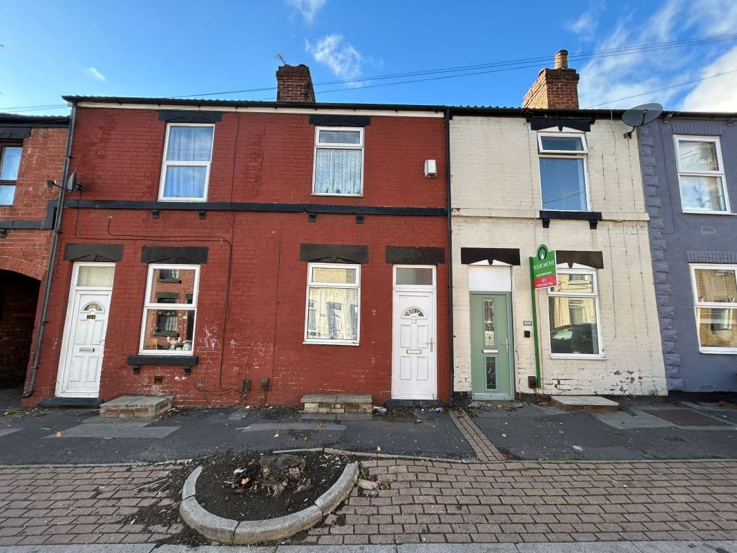 A Two-Bed Terrace with Great Potential in a Convenient Location