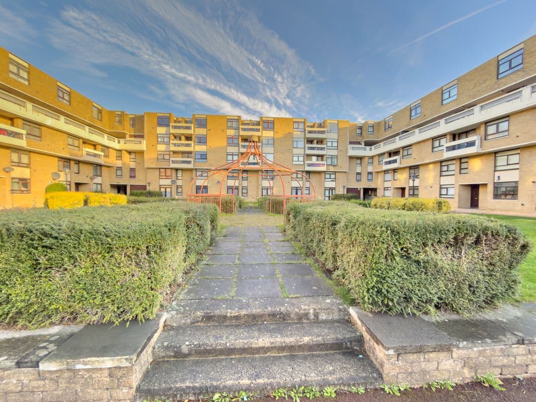 Ideal Investment Opportunity – One Bedroom Apartment with Balcony