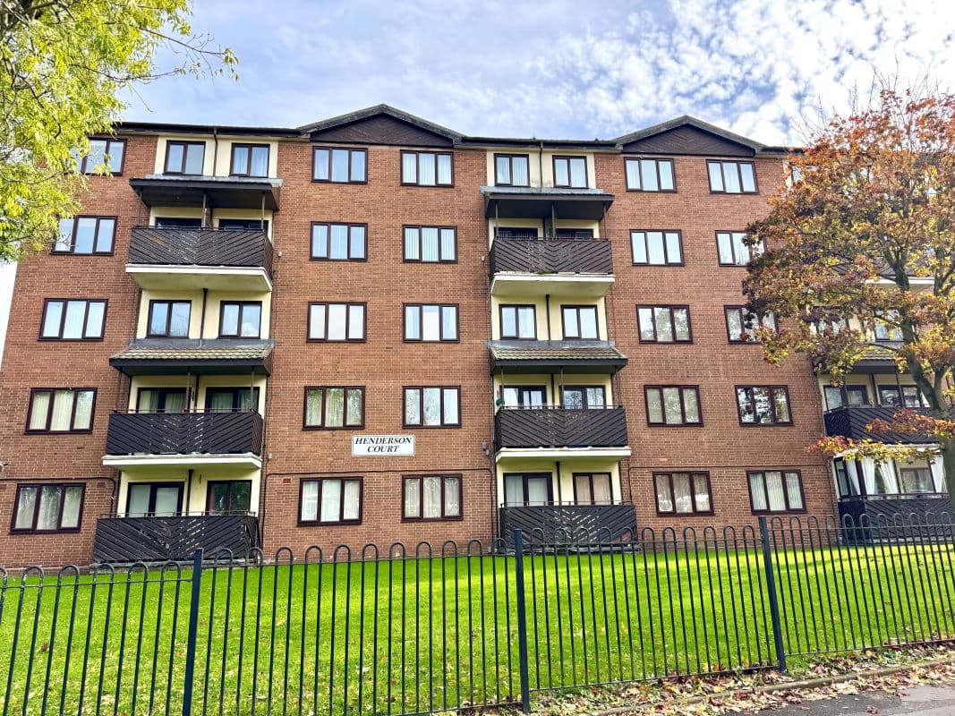 Duplex Two Storey Apartment in Need of Modernisation