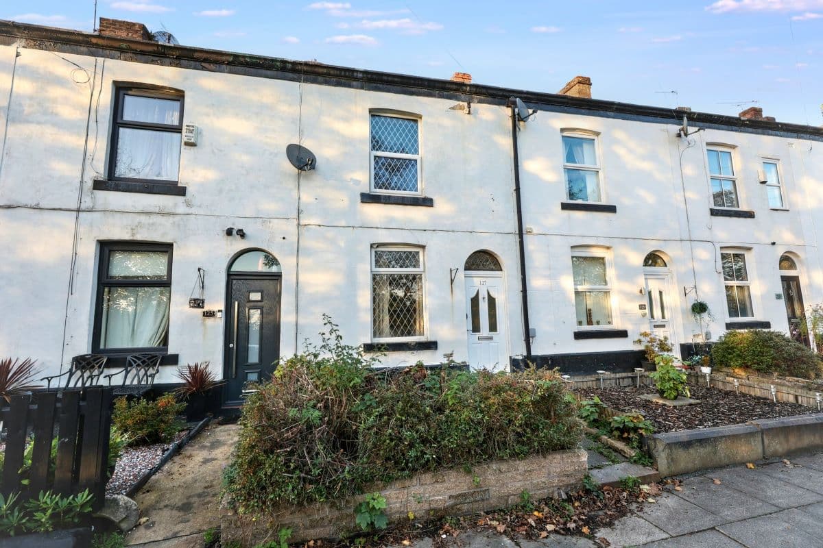 Mid Terrace Property in Bury