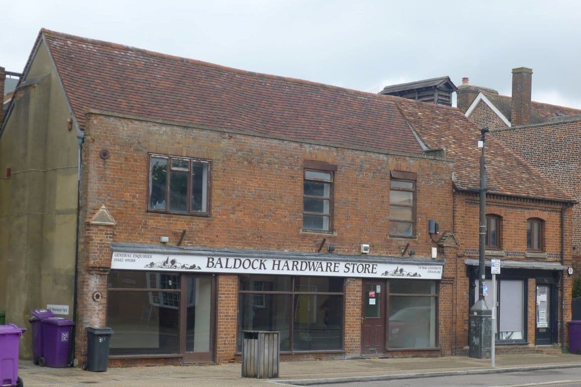 Prime Town Centre Retail Opportunity with Planning Permission for Two Bedroom Apartment