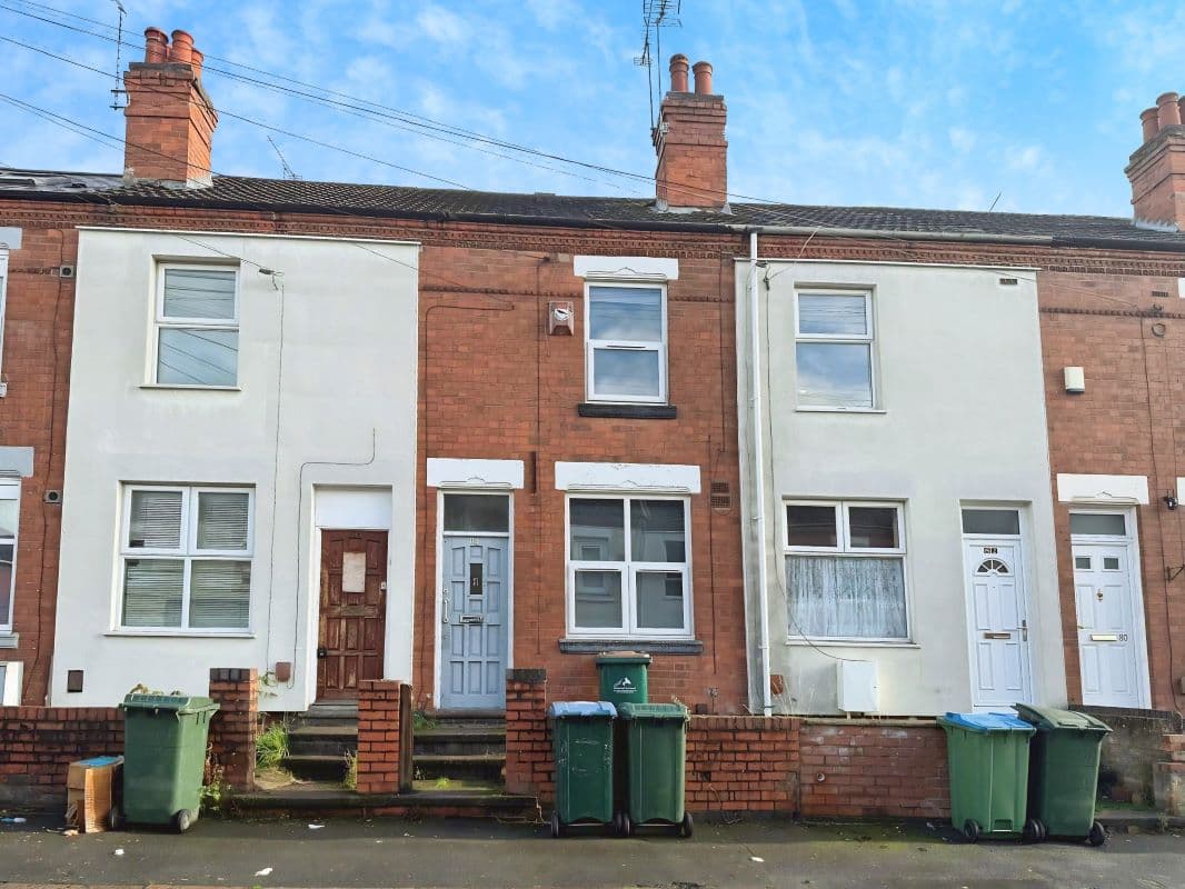 Mid Terrace Property with Multiple Accommodation Units