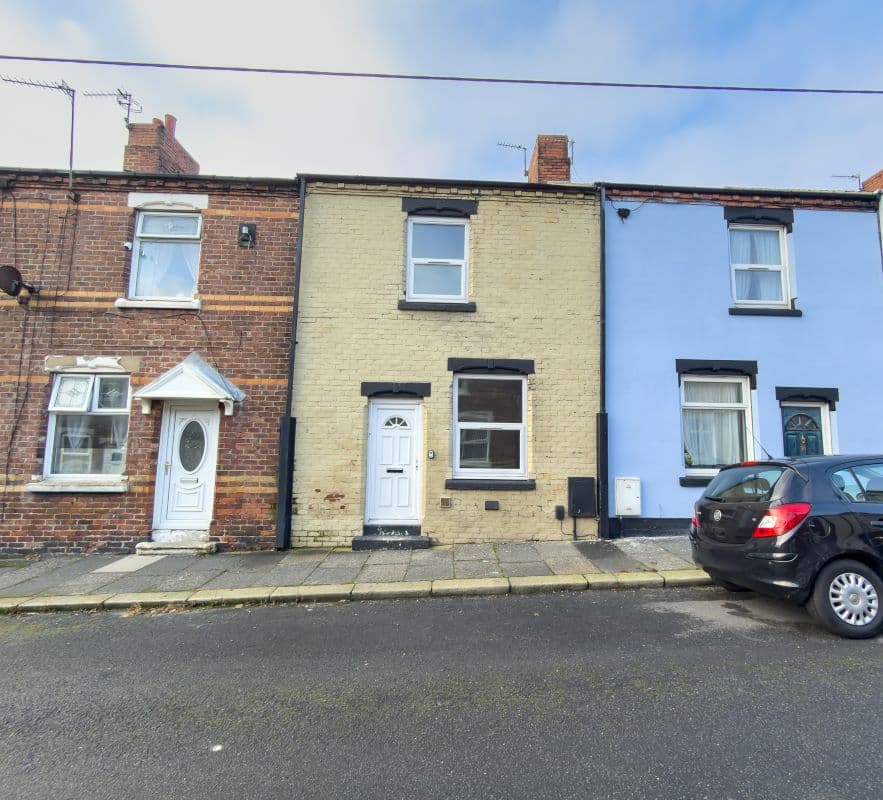 Two-Bedroom Mid-Terrace House – Ideal Investment Opportunity