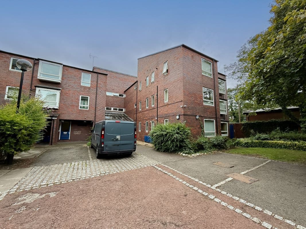 Affordable Ground Floor Apartment Offering Excellent Investment or First-Time Buyer Opportunity.
