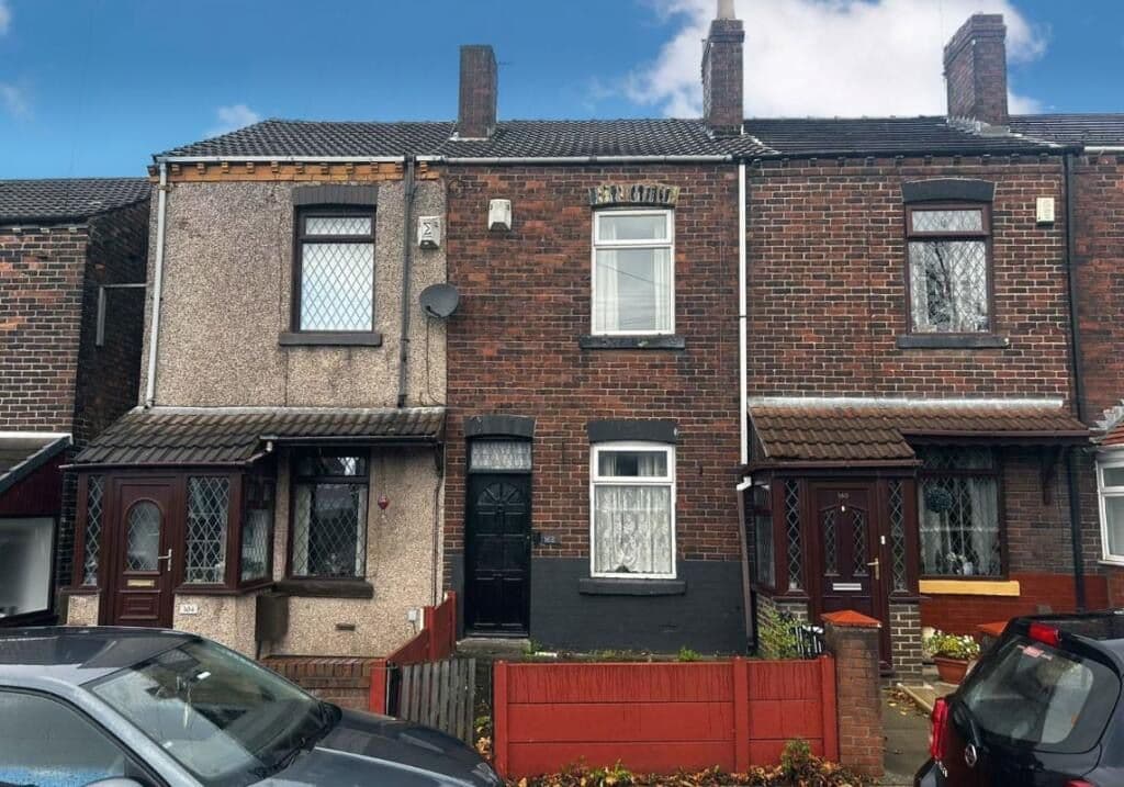 Two-Bedroom Mid-Terrace Property