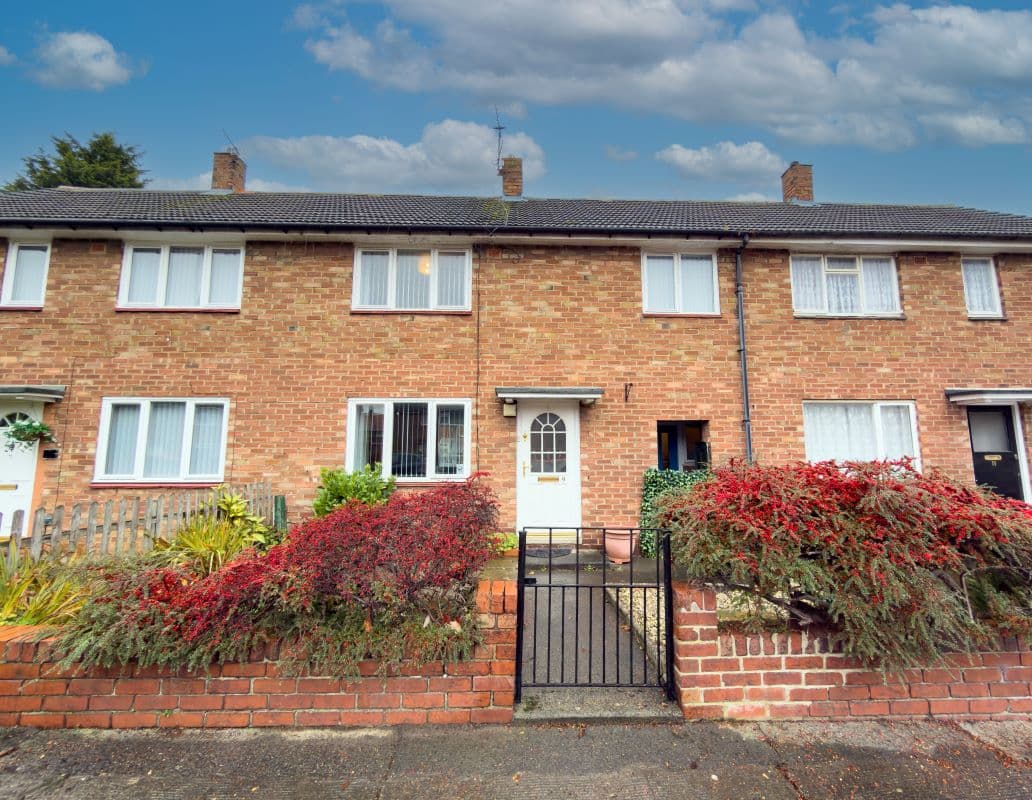 Spacious Two-Bed Terrace with Huge Potential – Ideal for Investors or First-Time Buyers