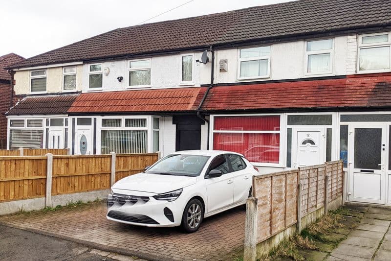 3 bed Terraced House For Auction