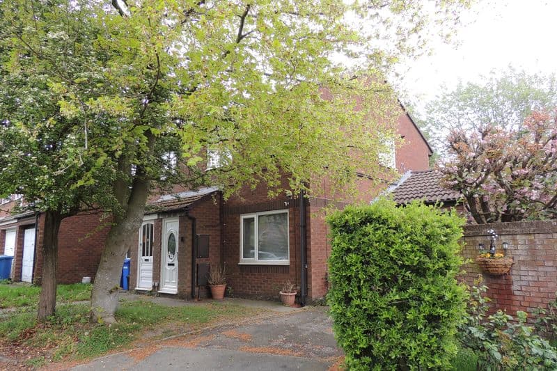 3 bed Semi-Detached House For Auction