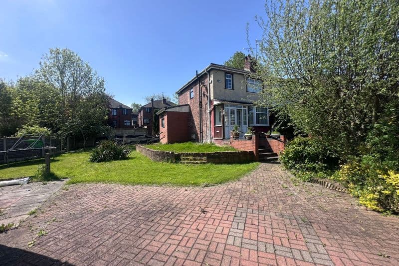 3 bed Semi-Detached House For Auction
