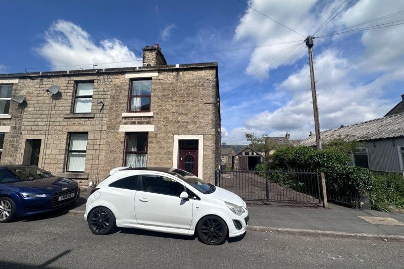 2 bed End Terrace House For Auction