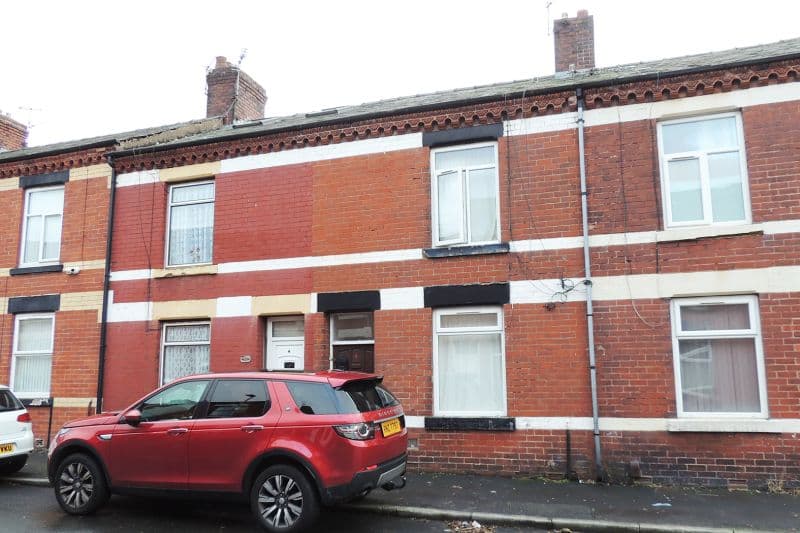 2 bed Terraced House For Auction