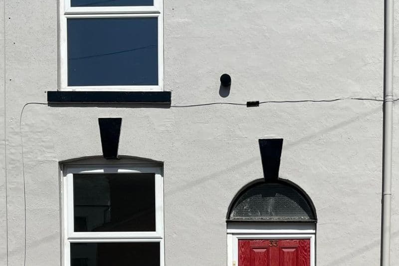 2 bed End Terrace House For Auction
