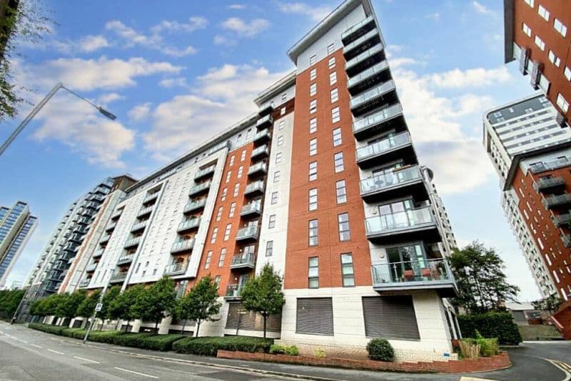 2 bed Apartment For Auction