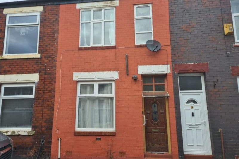 3 bed Terraced House For Auction