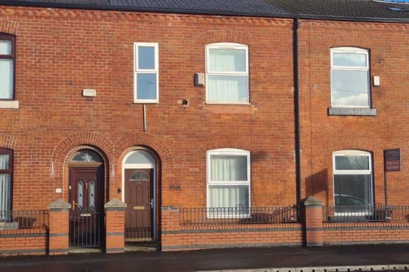 4 bed Terraced House For Auction