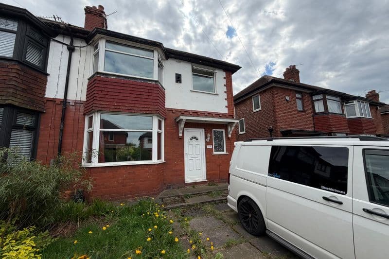 3 bed Semi-Detached House For Auction